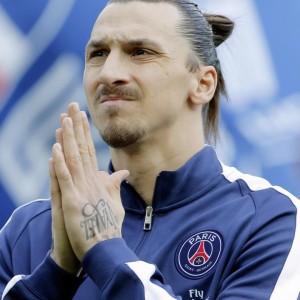 开云体育平台-绝杀！本泽马头球点射双响，拜仁遭遇历史性三连败，本泽马双响绝杀！拜仁历史性三连败