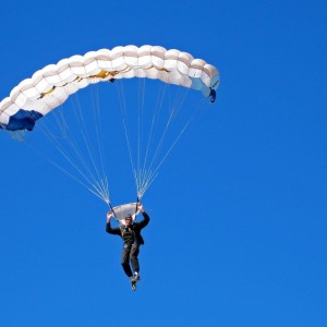 开云体育平台-摔水瓶与挥拳头，中国足球离真性情还有多远？摔水瓶与挥拳头，中国足球离真性情还有多远？